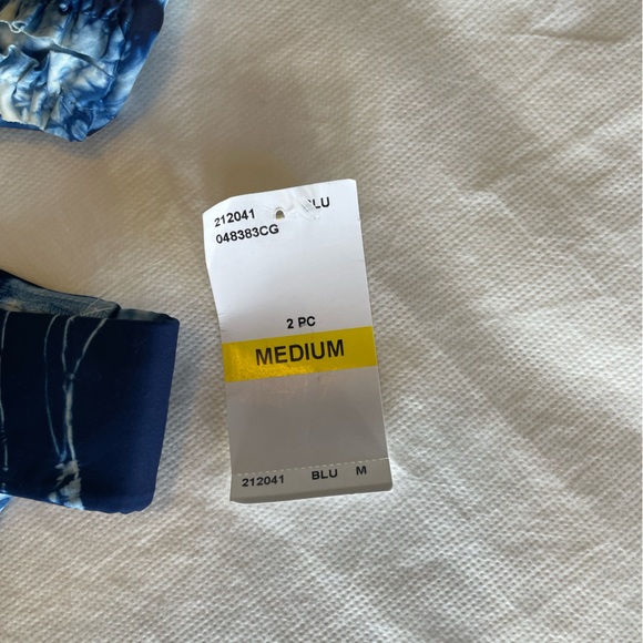 NWT Lucky Brand tie dye bandeau ruffle bikini set - Picture 3 of 5